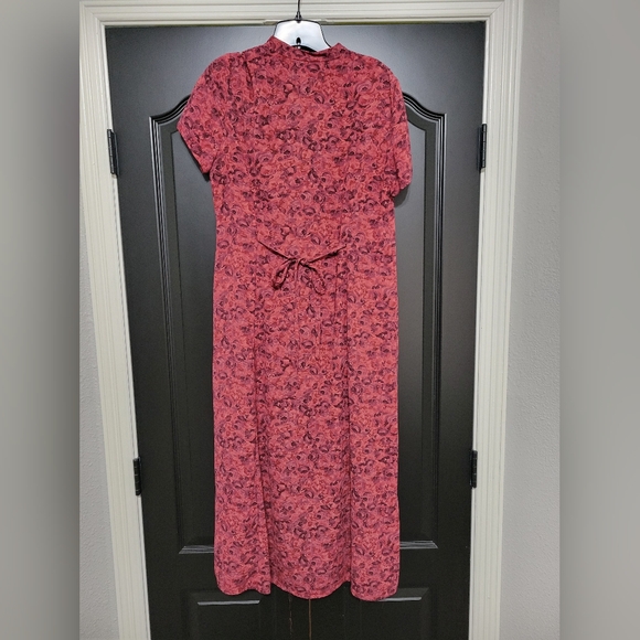 Rose pattern dress - Picture 3 of 5